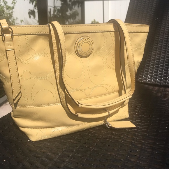 Coach Handbags - 🔥⭐️🔥 FINAL MARKDOWN $35 🔥⭐️🔥